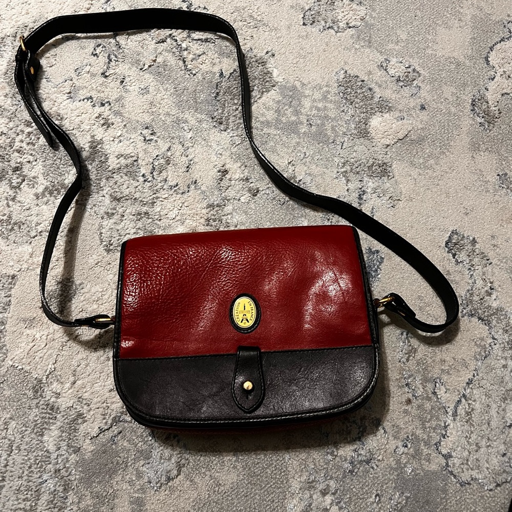 Paristar Paris cross bady bag❤️🍀🌺